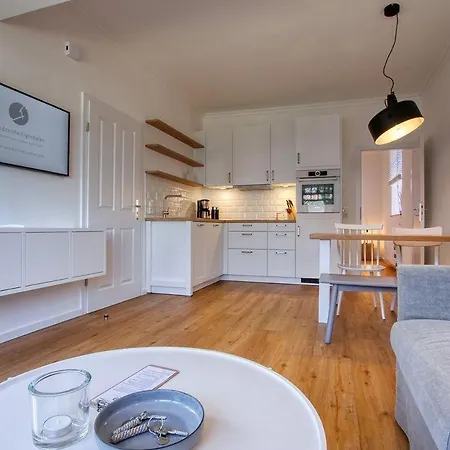 아파트 Landhaus-am-ufer-wohnung-2